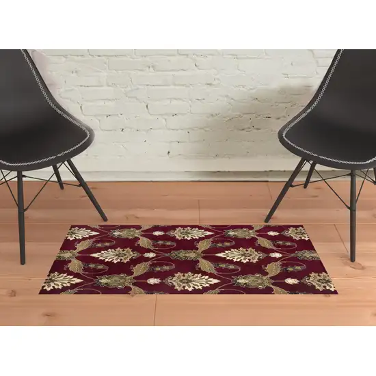 Polypropylene Red Accent Rug Photo 2