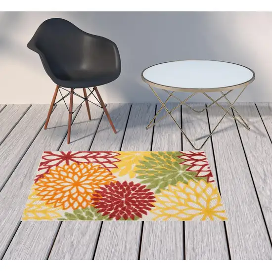 Red Floral Non Skid Indoor Outdoor Area Rug Photo 2