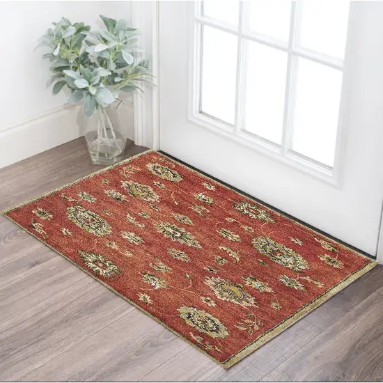 Red Hand Tufted Wool Traditional Floral Indoor Area Rug Photo 2