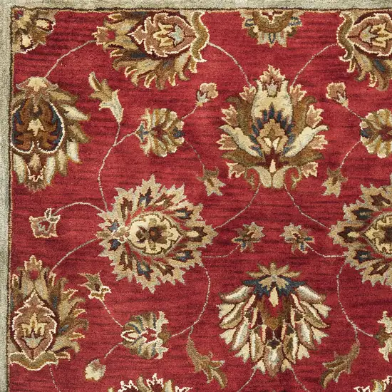 Red Hand Tufted Wool Traditional Floral Indoor Area Rug Photo 3