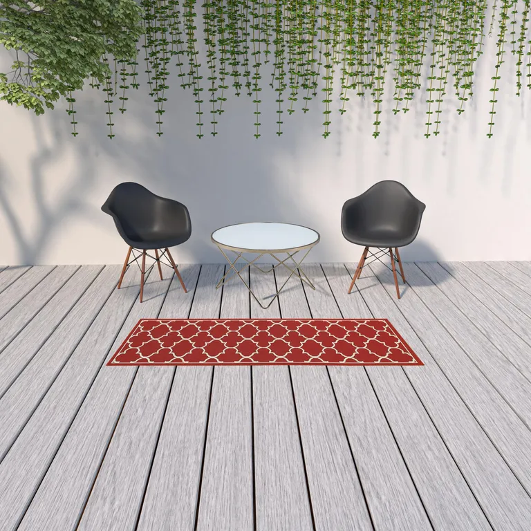 Red and Ivory Trellis Indoor Outdoor Runner Rug Photo 3