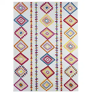 Photo of Red and White Diamonds Array Area Rug