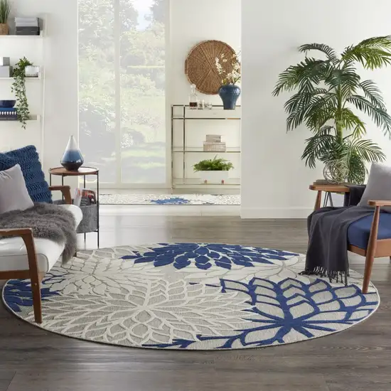 Round Ivory and Navy Indoor Outdoor Area Rug Photo 6