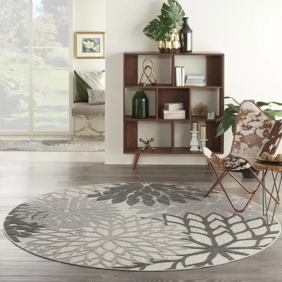 Round Silver and Gray Indoor Outdoor Area Rug Photo 6
