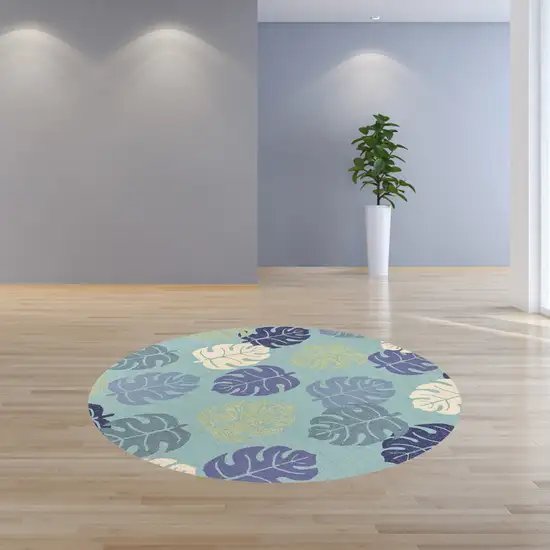 Round UV treated Polypropylene Turquoise Area Rug Photo 4