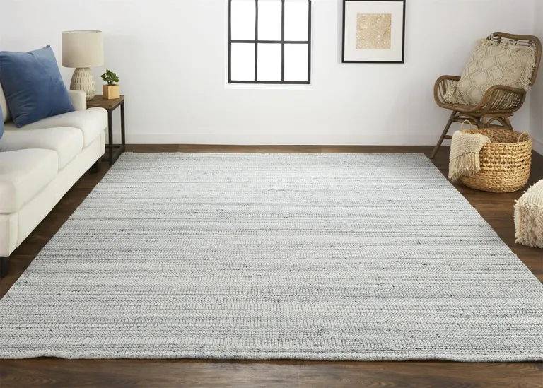 Silver Wool Hand Woven Stain Resistant Area Rug Photo 5