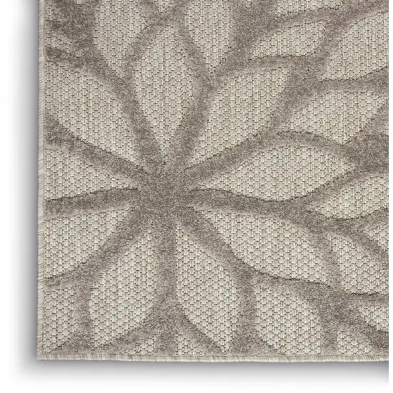 Gray Indoor Outdoor Area Rug Photo 5