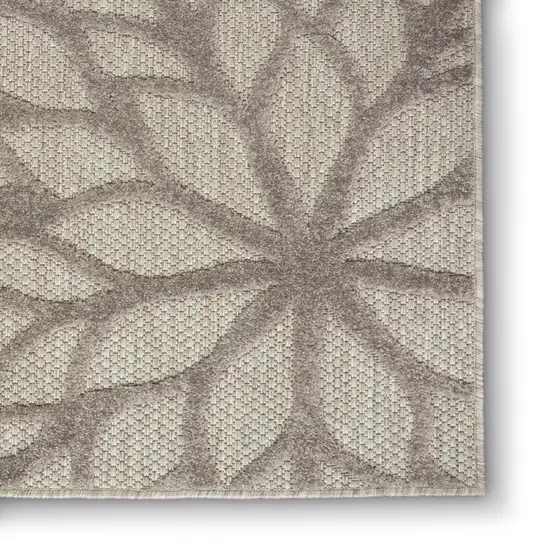 Gray Floral Indoor Outdoor Area Rug Photo 2