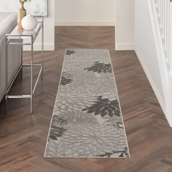 Gray Floral Indoor Outdoor Area Rug Photo 4