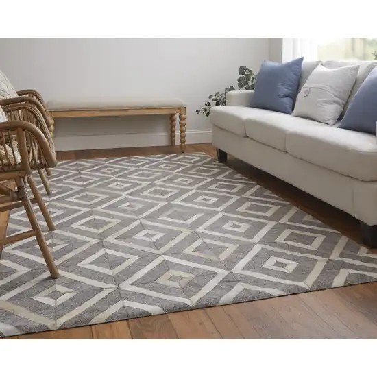 Tan and Ivory Geometric Hand Woven Area Rug Photo 7