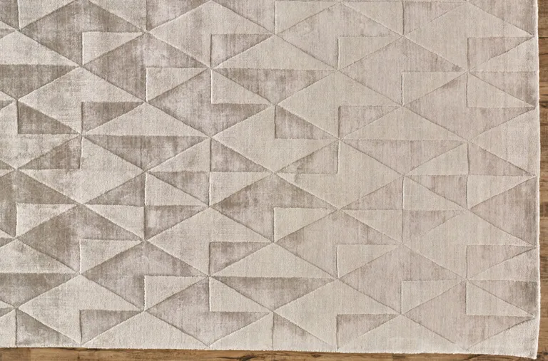 Taupe Geometric Hand Woven Area Rug Photo 4