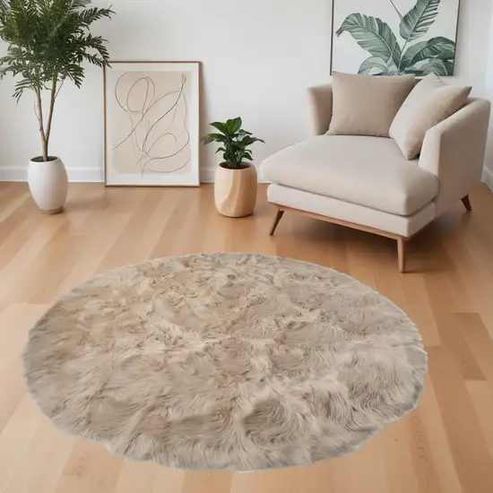 6' X 6' Taupe Round Faux Fur Washable Non Skid Area Rug Photo 1