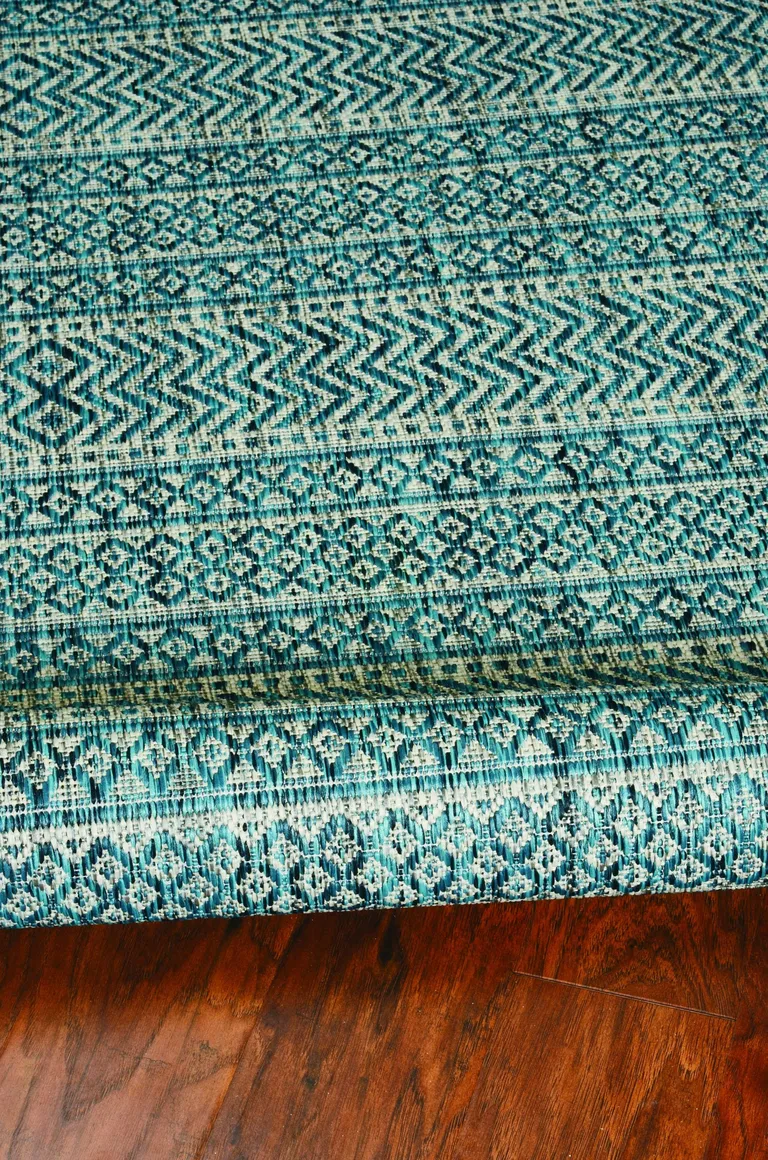 Teal Geometric Pattern Indoor Outdoor Area Rug Photo 3