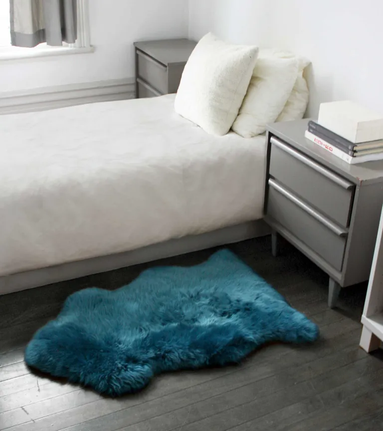 Teal New Zealand Natural Sheepskin Rug Photo 4