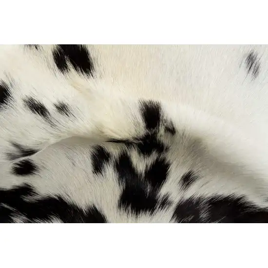 White And Black Calfskin - Area Rug Photo 2