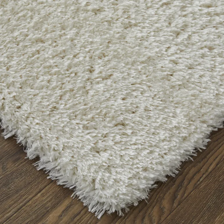 White Shag Power Loom Stain Resistant Area Rug Photo 4