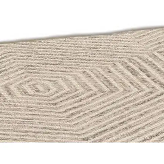 Wool Ivory Area Rug Photo 4