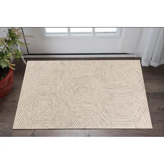 Wool Ivory Area Rug Photo 1