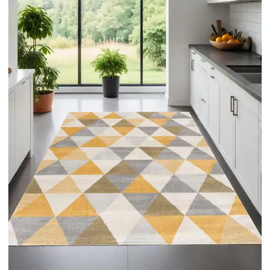 Yellow Geometric Area Rug Photo 1