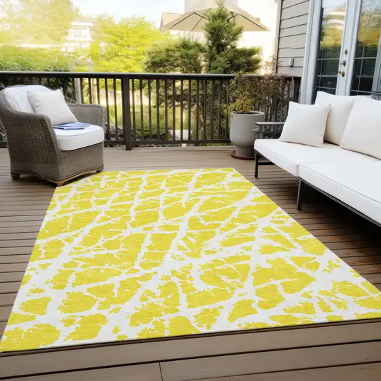 Yellow and White Abstract Washable Non Skid Indoor Outdoor Area Rug Photo 9